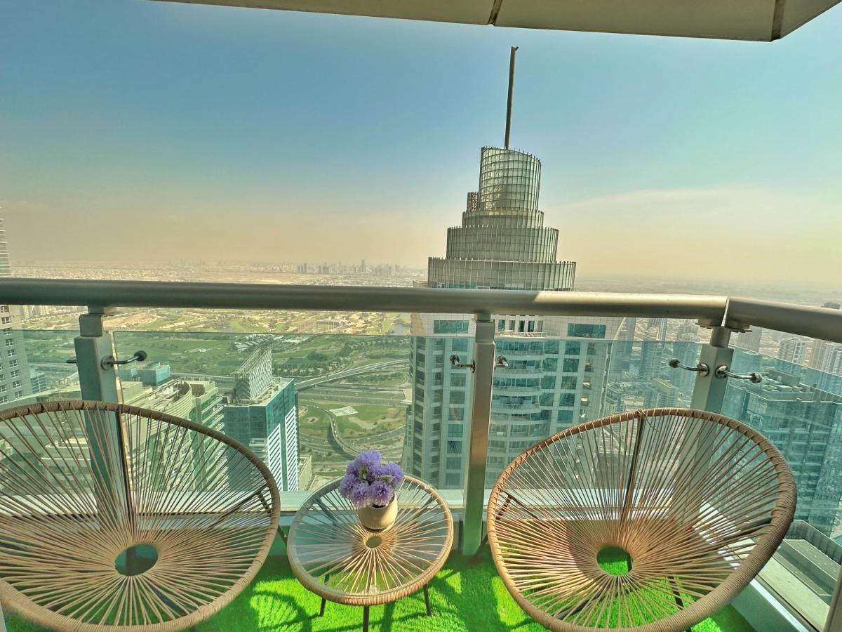 Ferienwohnung Life Above Clouds Dubai Exterior foto