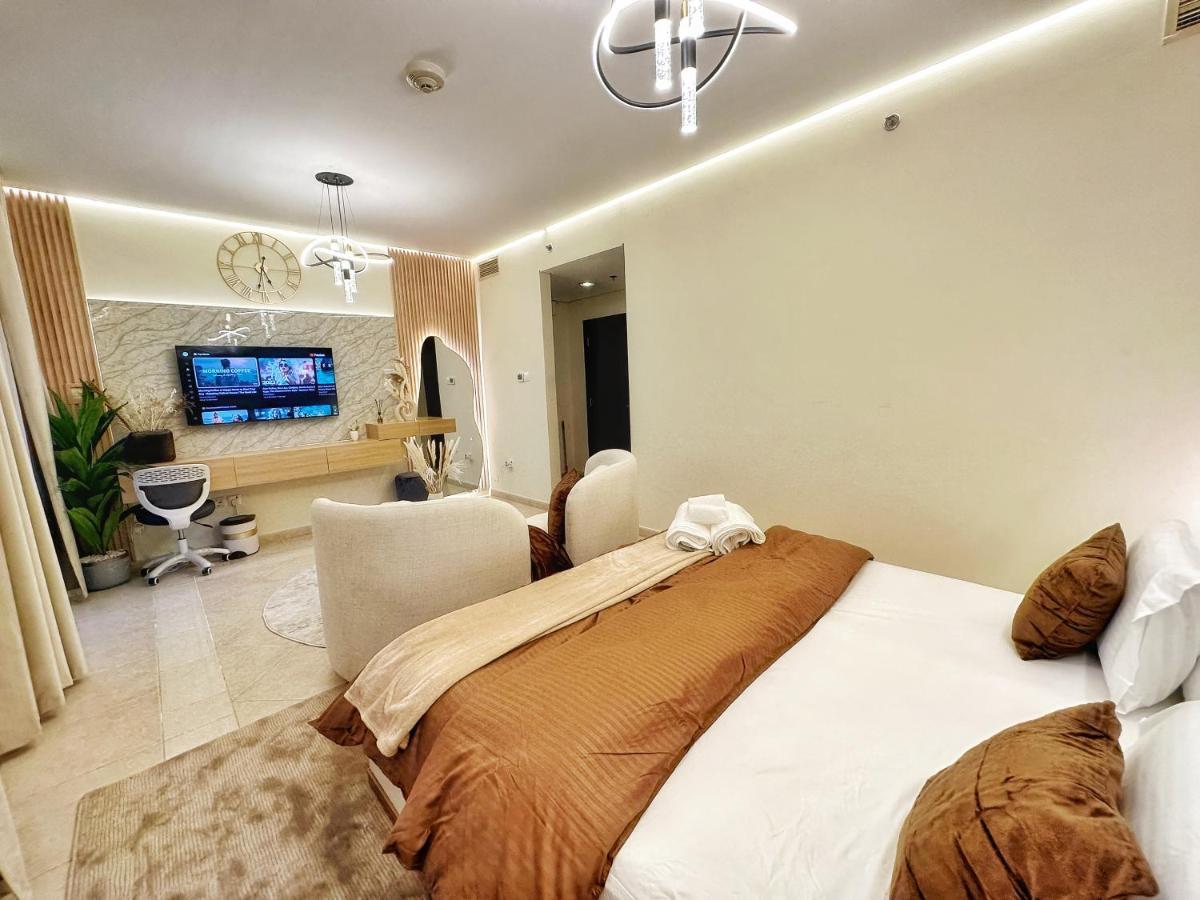 Ferienwohnung Life Above Clouds Dubai Exterior foto